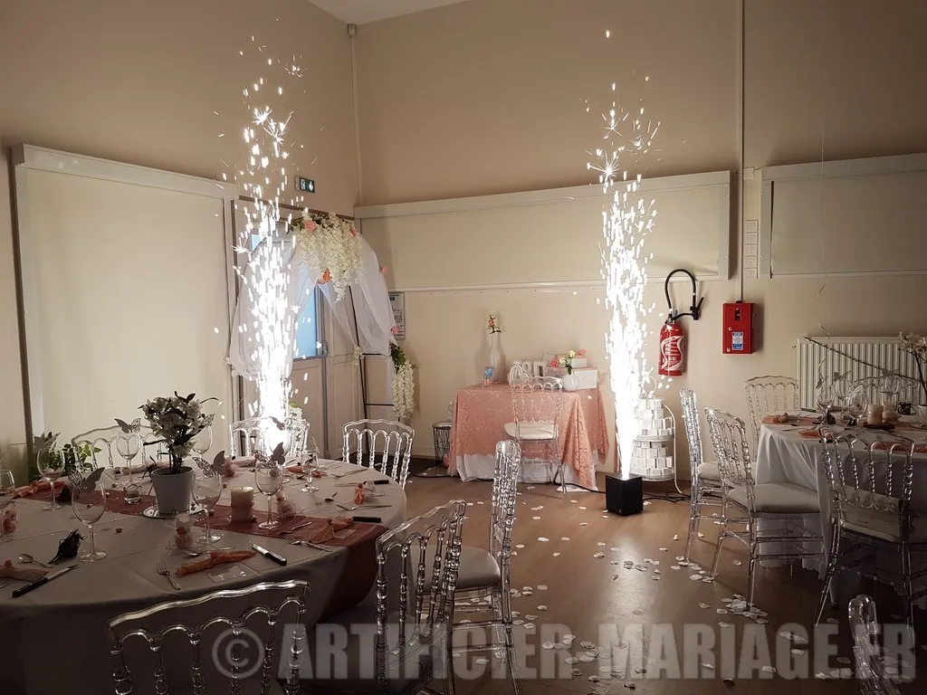 etincelles entree des mariés dans la salle